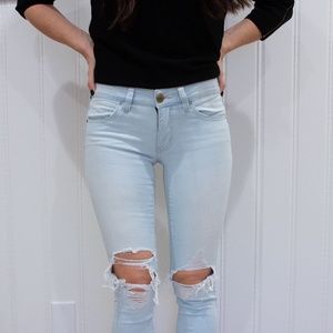 AE Light wash Distressed Jeans